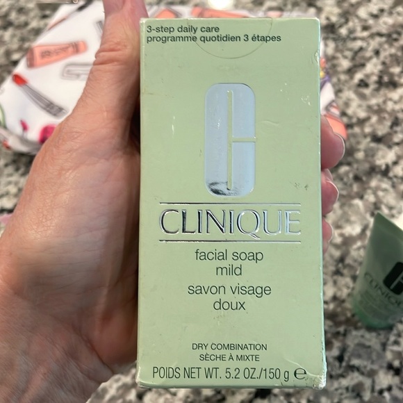 🛍️HOST Pick🛍️Amazing brand new Clinique products 10 piece bundle - Picture 9 of 15